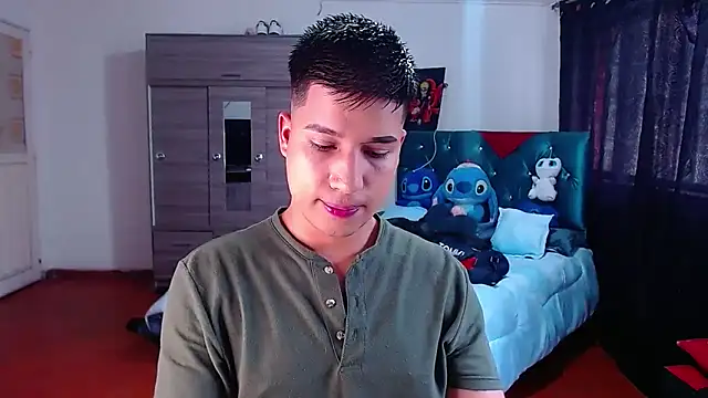 Snapshot of Randy_horny chatting on 04-05-26, 08:28 Randy horny online show from 04-05-26, 08:28