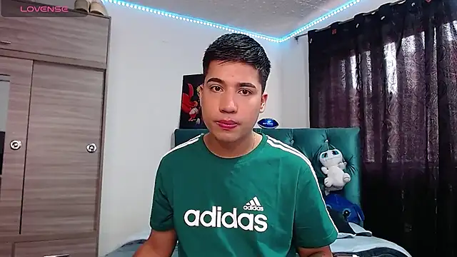 Snapshot of Randy_horny chatting on 04-14-26, 06:47 Randy horny online show from 04-14-26, 06:47