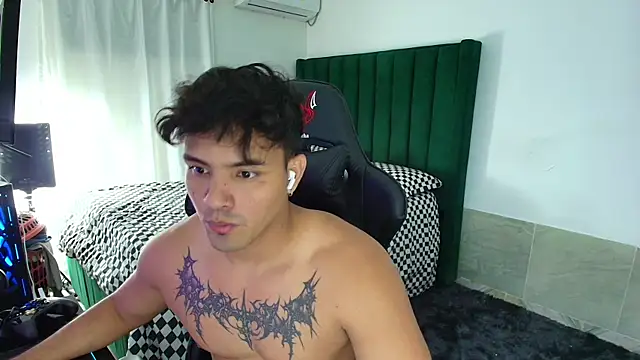 Snapshot of man_dur07 chatting on 02-01-26, 10:41 man dur07 online show from 02-01-26, 10:41