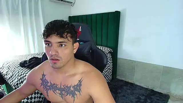 Snapshot of man_dur07 chatting on 02-03-26, 11:21 man dur07 online show from 02-03-26, 11:21