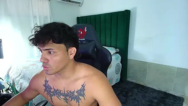 Snapshot of man_dur07 chatting on 02-18-26, 09:22 man dur07 online show from 02-18-26, 09:22