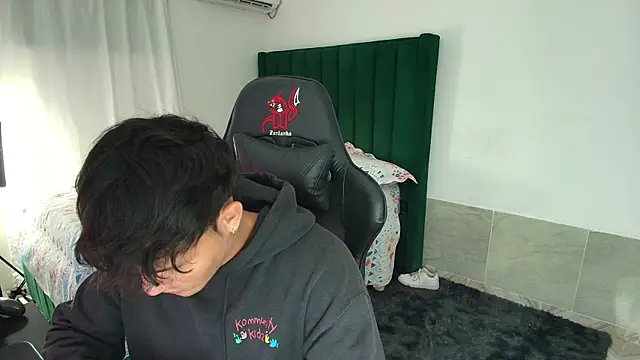 Snapshot of man_dur07 chatting on 02-28-26, 04:57 man dur07 online show from 02-28-26, 04:57