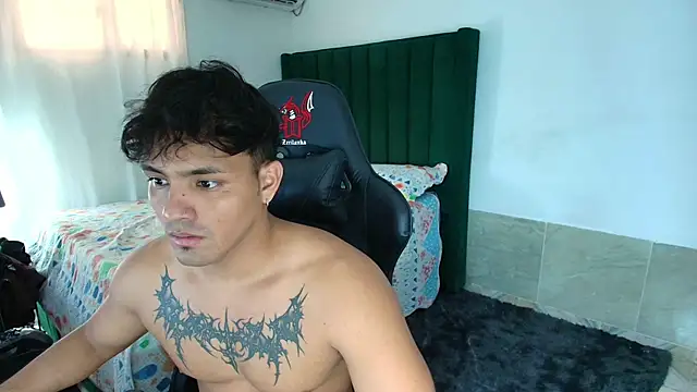 Snapshot of man_dur07 chatting on 04-09-26, 09:31 man dur07 online show from 04-09-26, 09:31