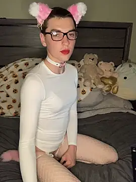 Snapshot of YourFavTwinkie chatting on 11-09-25, 05:50 YourFavTwinkie online show from 11-09-25, 05:50