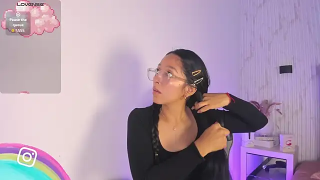 Valery wang online show from 11-04-25, 12:04