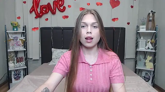 LaraPika online show from 03-18-26, 06:05