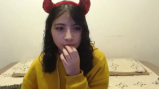 Asuna and Kiirito online show from 03-14-25, 03:15