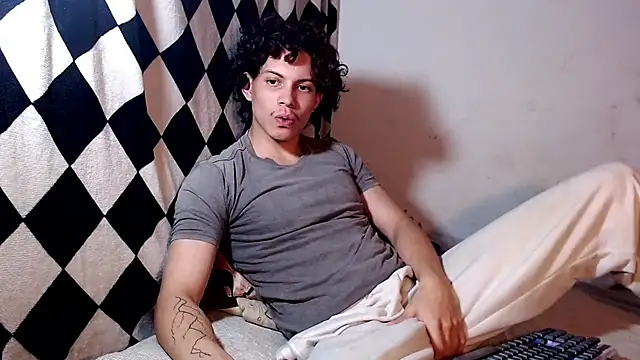 lax777  online show from 04-02-26, 03:04