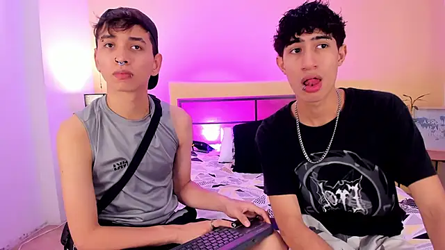 Snapshot of novaybrian chatting on 12-17-24, 04:23 novaybrian online show from 12-17-24, 04:23