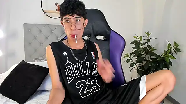 Snapshot of novaybrian chatting on 01-26-25, 09:40 novaybrian online show from 01-26-25, 09:40