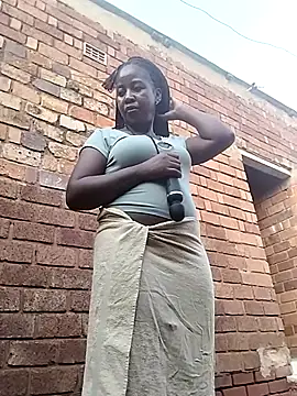 queenbboobs online show from 02-26-26, 03:33