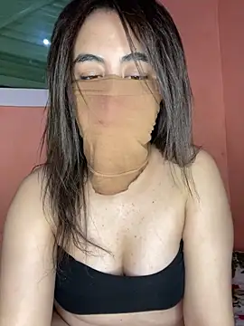 Lalou online show from 04-07-26, 10:09