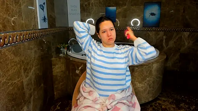 Mira Karter online show from 12-05-24, 01:36