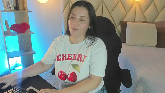 angelswets online show from 05-19-26, 02:01
