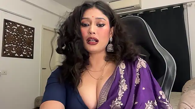 Snapshot of GoddessAnna chatting on 03-11-26, 05:41 GoddessAnna online show from 03-11-26, 05:41