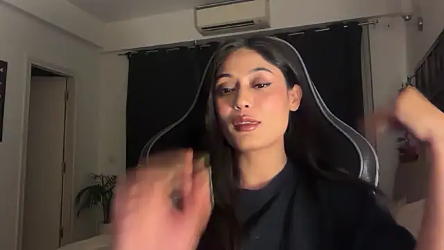 Snapshot of GoddessAnna chatting on 03-23-26, 06:34 GoddessAnna online show from 03-23-26, 06:34