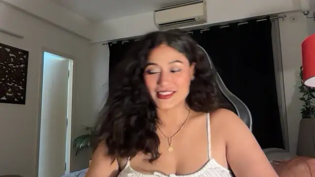 Snapshot of GoddessAnna chatting on 04-14-26, 05:08 GoddessAnna online show from 04-14-26, 05:08