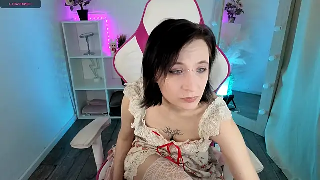 TaylorLunar online show from 04-02-26, 01:53