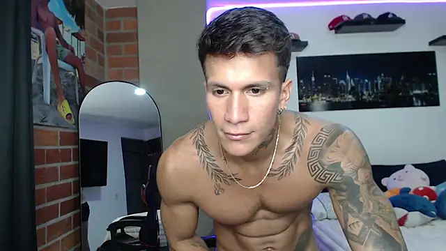 pettergrey1 online show from 08-08-26, 11:50