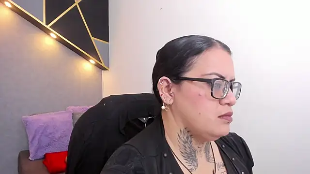 Snapshot of brigittemiller chatting on 04-24-26, 01:41 brigittemiller online show from 04-24-26, 01:41