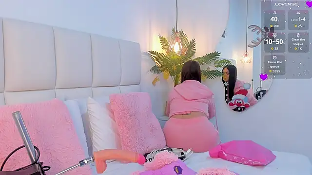 zoe rivers online show from 12-20-25, 12:29