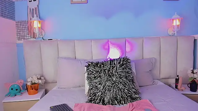 dayanne07 online show from 02-12-25, 08:18