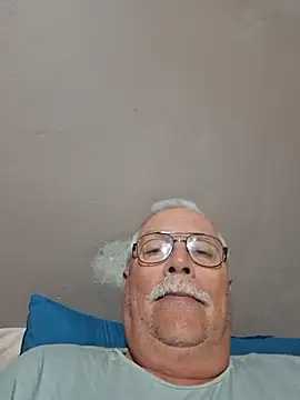 Snapshot of NawtyB1965 chatting on 08-02-26, 04:00 NawtyB1965 online show from 08-02-26, 04:00