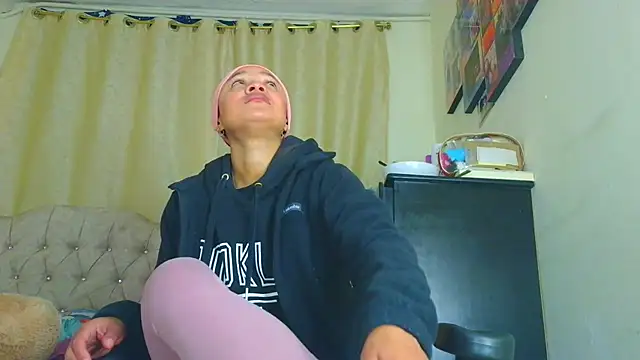 Samary thomas online show from 04-11-26, 02:27