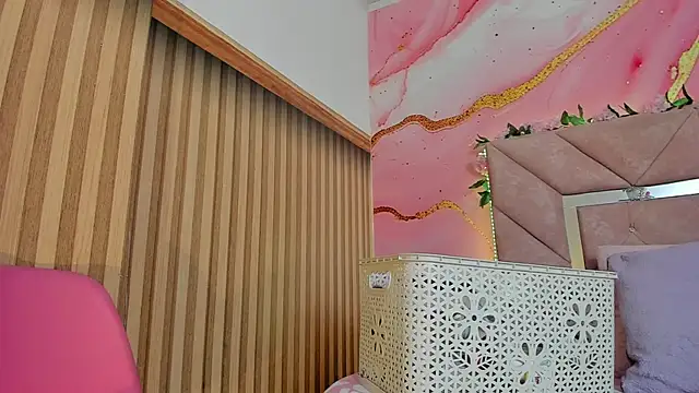 Taylor  cooper online show from 05-01-26, 06:34