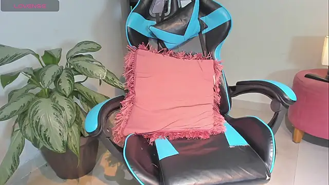 maria foxx  online show from 05-20-26, 05:52