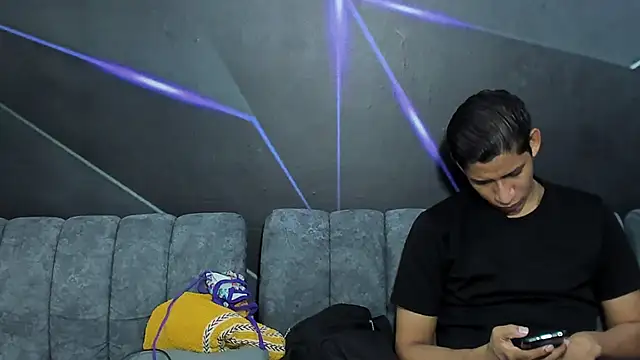 playsgirlhot online show from 04-11-26, 11:09