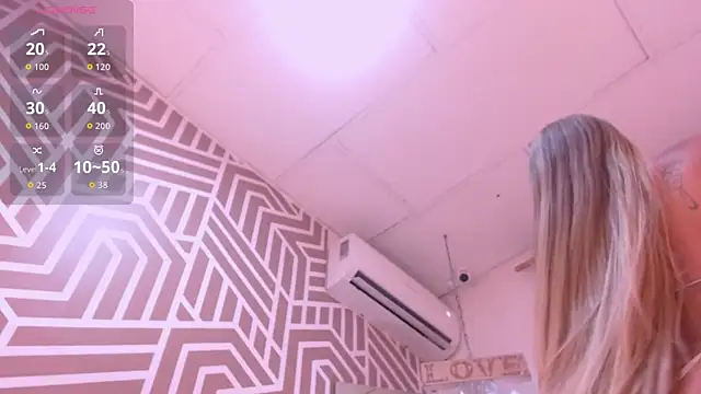 SashaDurante online show from 04-15-26, 12:34