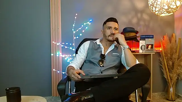 Reiko 85  online show from 03-07-26, 07:33