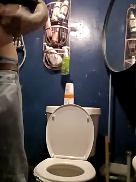 Snapshot of Whipit323 chatting on 03-04-26, 02:39 Whipit323 online show from 03-04-26, 02:39