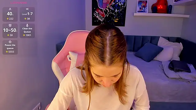 Jennifer Wadee online show from 03-12-26, 11:22