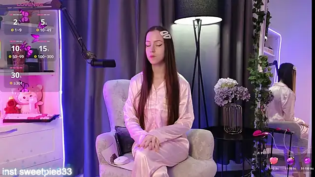 Anal Girl  online show from 03-25-26, 04:35