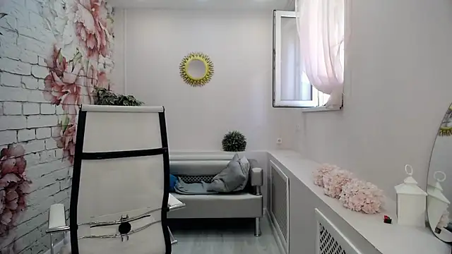 Snapshot of Cutie_Asya chatting on 06-08-26, 05:19 Cutie Asya online show from 06-08-26, 05:19