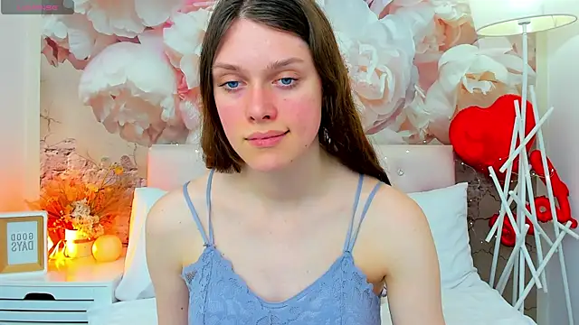 Snapshot of JaneBrowni chatting on 05-02-26, 12:43 JaneBrowni online show from 05-02-26, 12:43