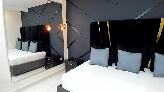 emilie xx  online show from 12-11-24, 05:04