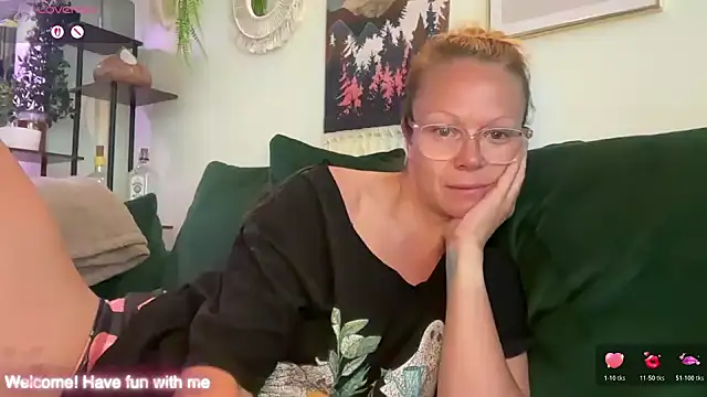 MelodyRoseUk online show from 05-27-26, 08:11