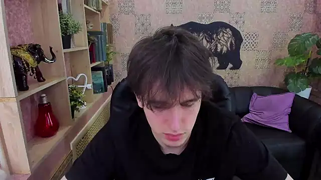 Snapshot of BillyHont chatting on 12-03-24, 06:28 BillyHont online show from 12-03-24, 06:28