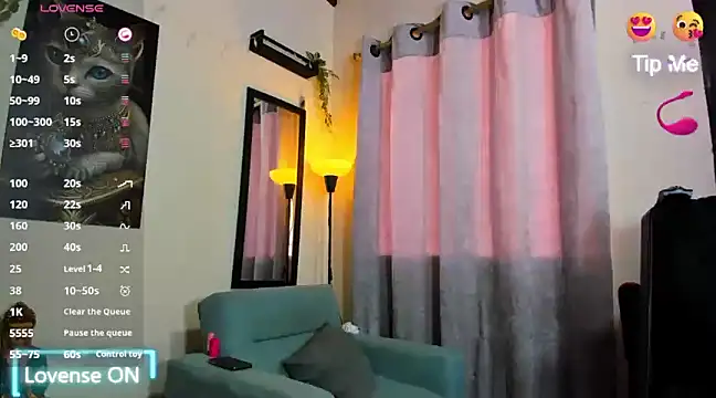 Snapshot of sabrina_clementss chatting on 01-17-25, 07:49 sabrina clementss online show from 01-17-25, 07:49