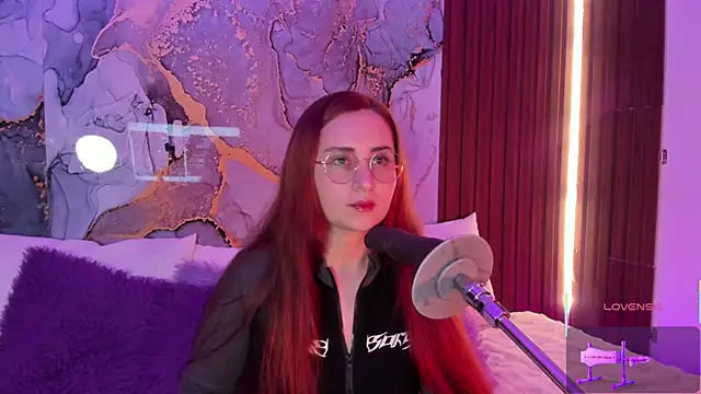 centaurigirl online show from 01-09-26, 04:15