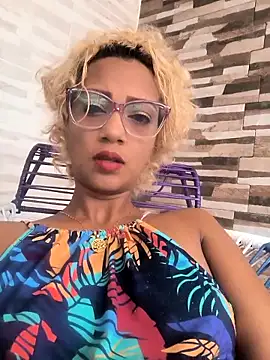 Snapshot of Amaliu_ chatting on 02-09-26, 03:27 Amaliu online show from 02-09-26, 03:27