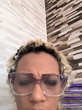 Snapshot of Amaliu_ chatting on 02-19-26, 01:18 Amaliu online show from 02-19-26, 01:18