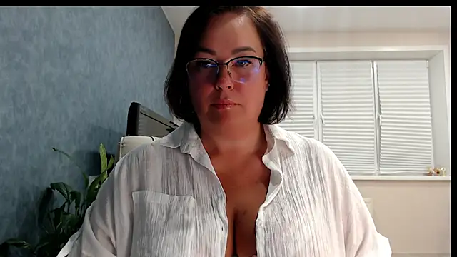 Nora Star online show from 02-19-26, 07:21