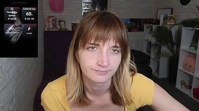 Nika Kitten online show from 04-15-26, 10:44