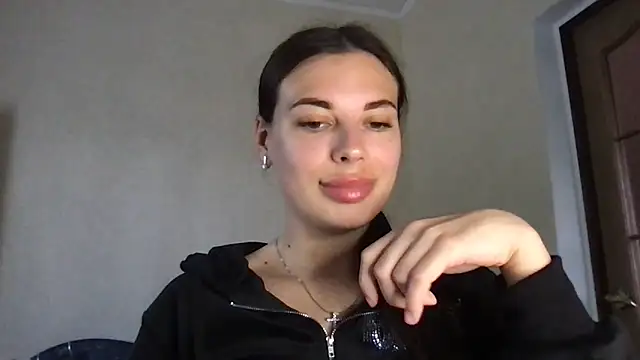 MoonriseGoddess online show from 04-18-26, 09:13