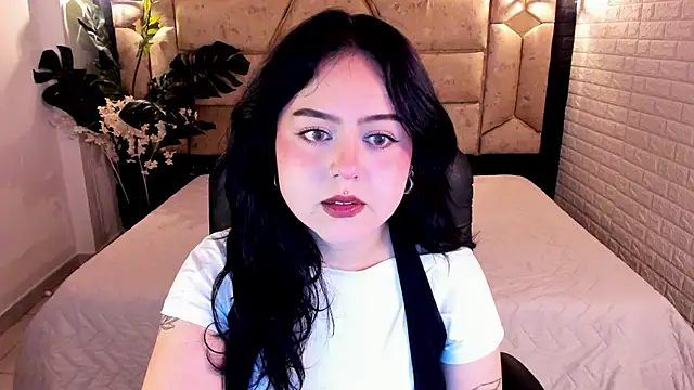 crimson tati  online show from 06-24-26, 11:31