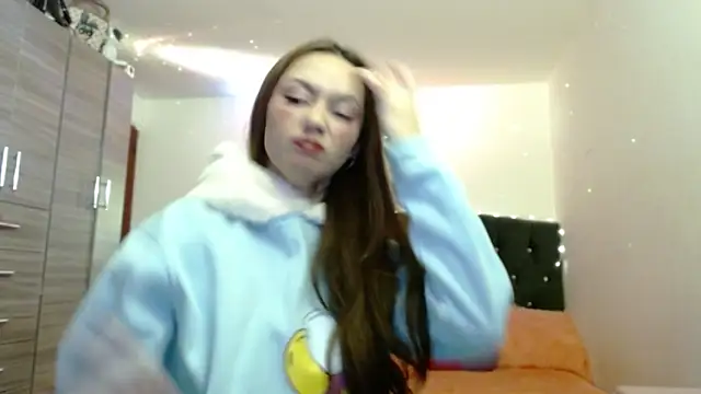 holy juli online show from 03-30-26, 04:35